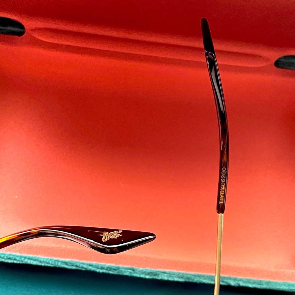New Gucci Sunglasses - Picture 10 of 16
